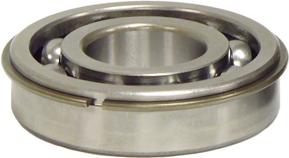 Bearing with clip