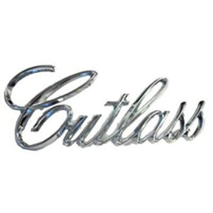 GMK4533130711 EMBLEM- FRONT- CUTLASS FENDER EMBLEM- USE 2